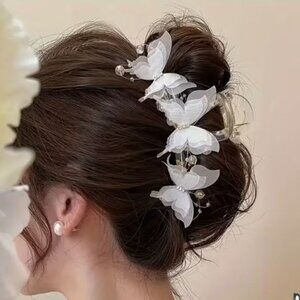 Large Sparkling Butterfly Hair Clip